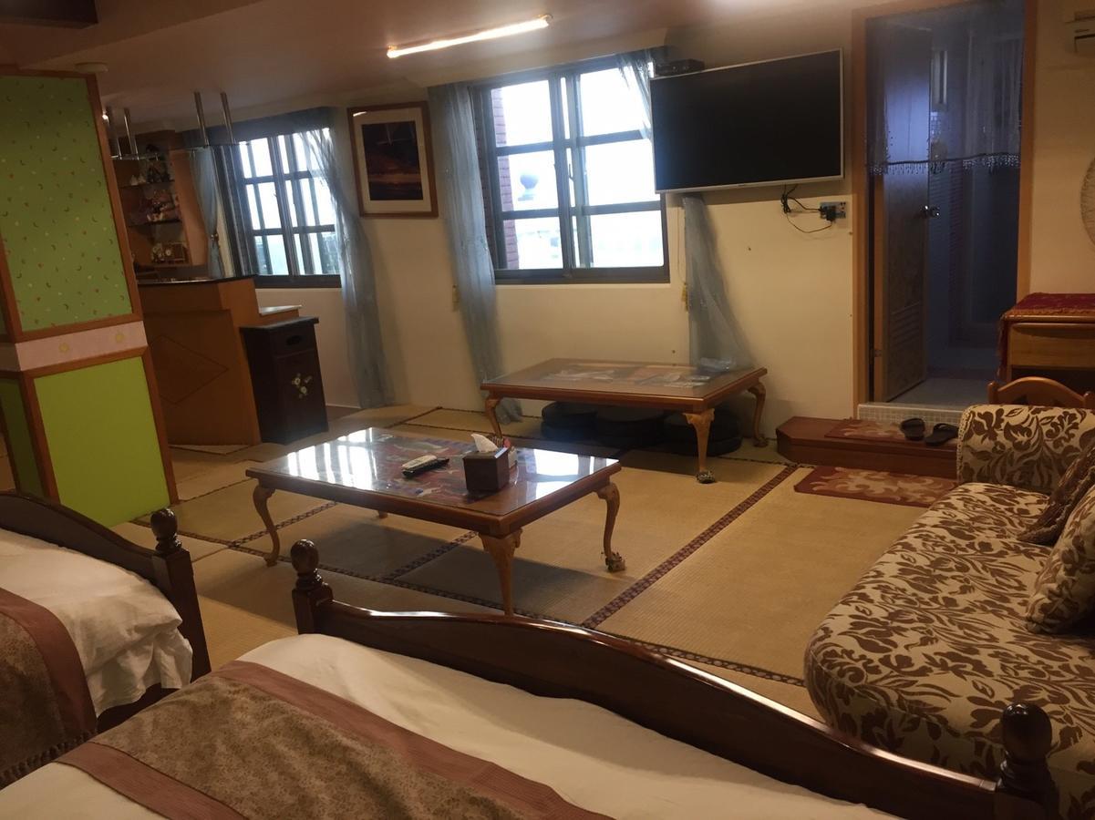Ocean Deep Hostel Toucheng Buitenkant foto